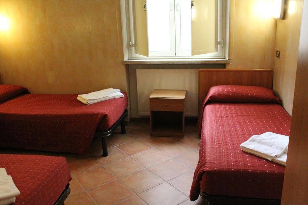 Casa Per Ferie Santa Maria Alle Fornaci 3* Rom